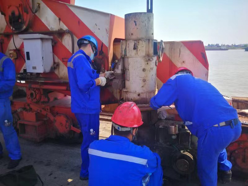 修了8年仍难续命“库兹涅佐夫”号谢幕俄罗斯海军梦碎了吗？